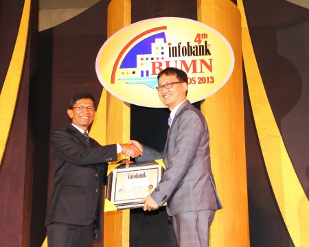 Perum Jamkrindo Raih Predikat Sangat Bagus Dalam BUMN Infobank Award 2013