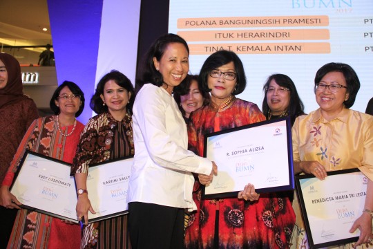 Menteri Rini Harap 'Dewi' BUMN Ciptakan Sinergi