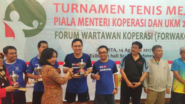 Perum Jamkrindo Raih Juara II Tenis Meja  Piala  Menteri Koperasi dan UKM 2017
