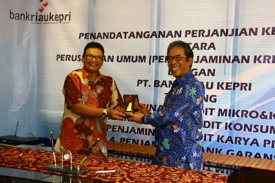 Perjanjian Kerjasama Perum Jamkrindo-Bank Riau Kepri