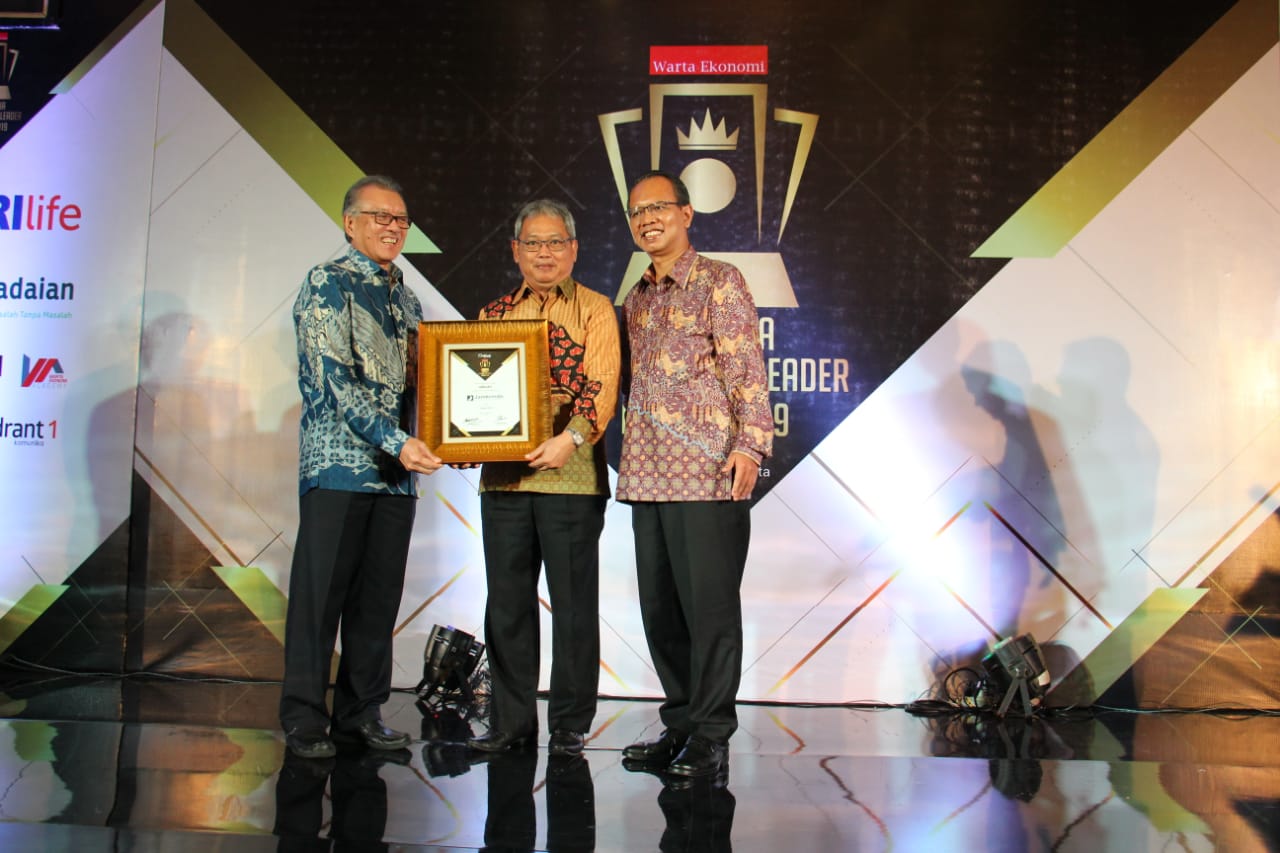 Perum Jamkrindo Meraih Penghargaan Indonesia Financial Top Leader