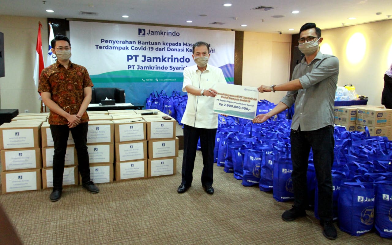 Karyawan Jamkrindo Donasikan Miliaran Rupiah untuk Masyararakat Terdampak Covid-19